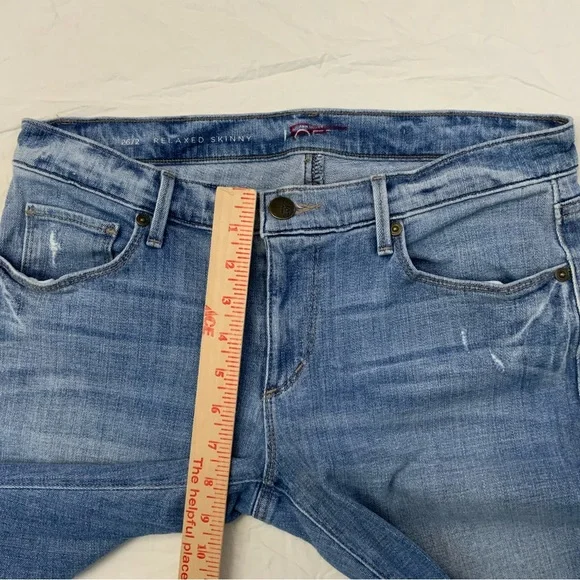 Ann Taylor Loft Relaxed Skinny Jeans
Size 2/26
Light Wash Distressed Denim - Picture 12 of 16